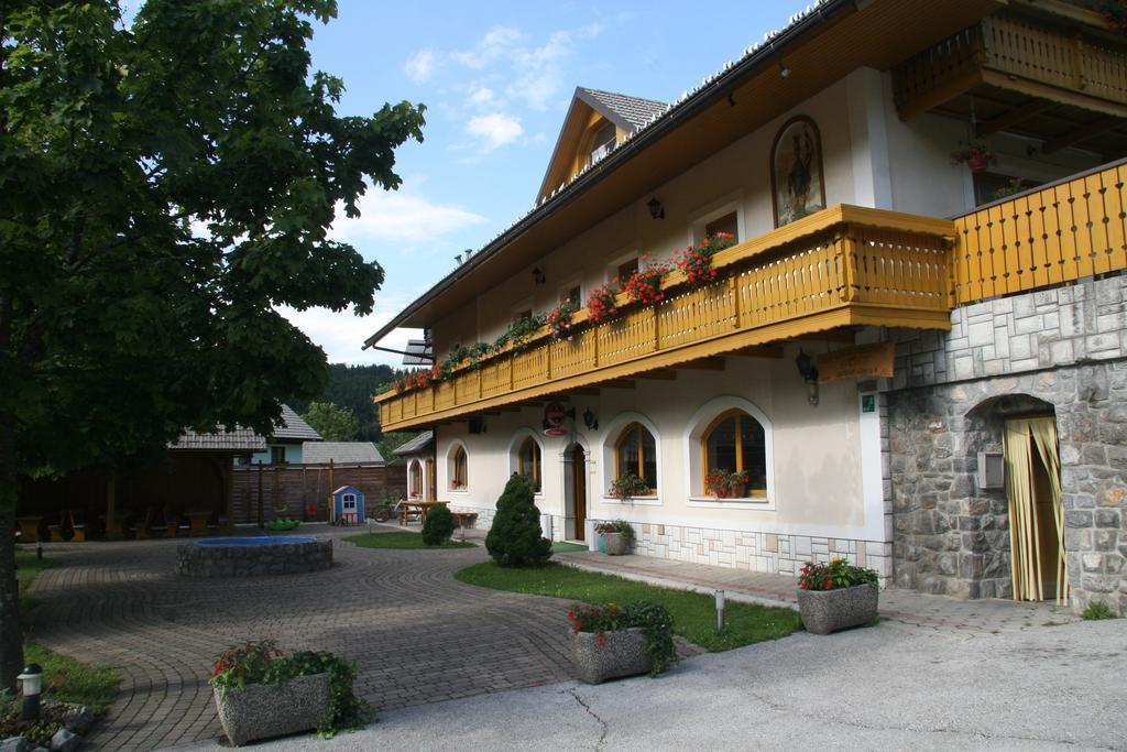 Guest House Kveder Škofja Loka Eksteriør bilde
