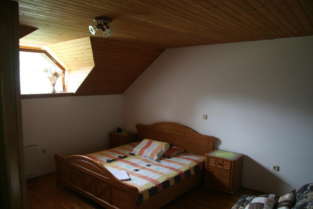 Guest House Kveder Škofja Loka Rom bilde