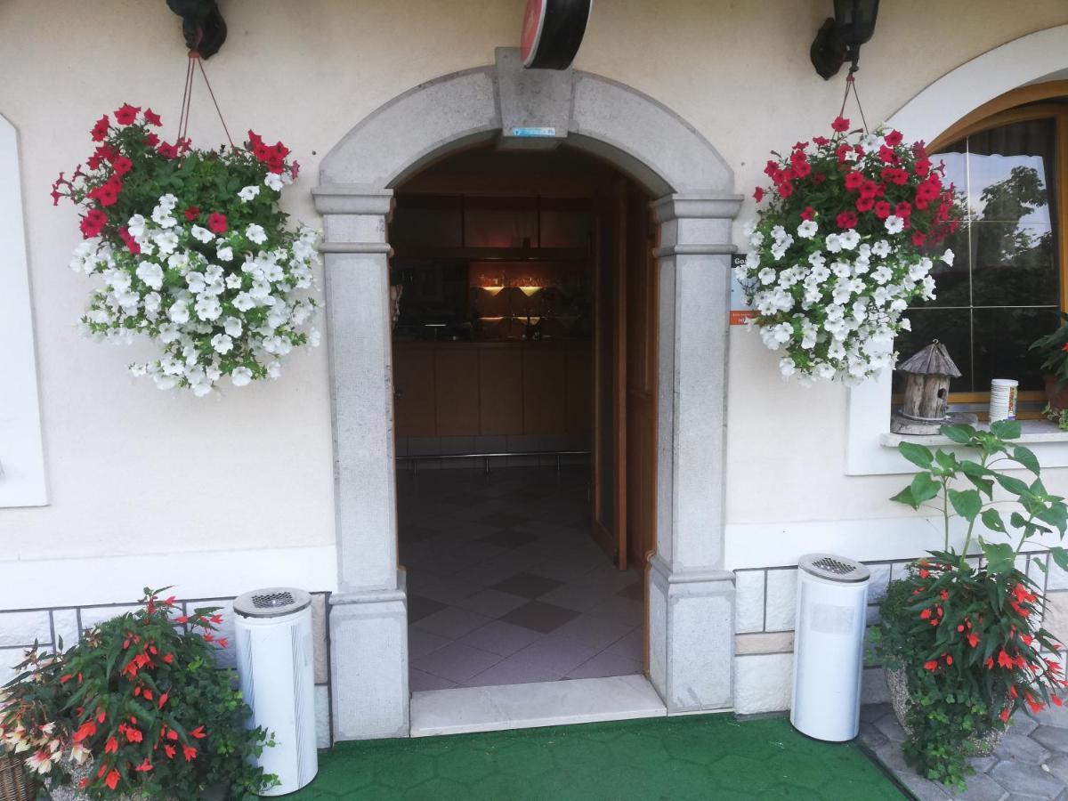 Guest House Kveder Škofja Loka Eksteriør bilde