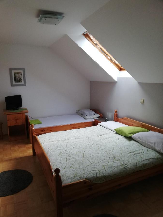 Guest House Kveder Škofja Loka Eksteriør bilde