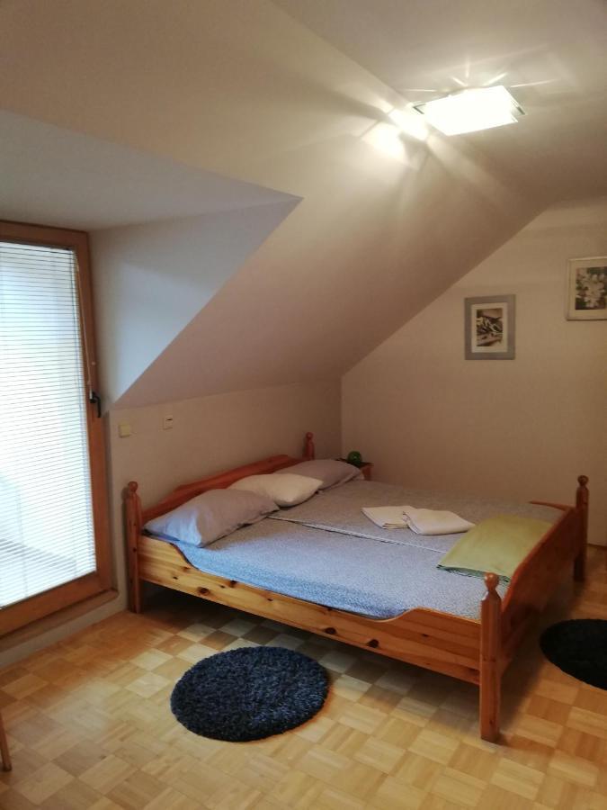 Guest House Kveder Škofja Loka Eksteriør bilde